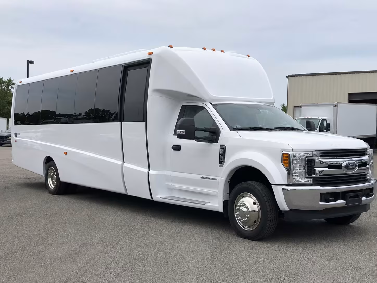arlington 20 passenger minibus rental
