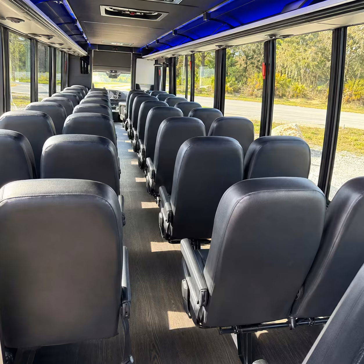 arlington 25 passenger minibus rental
