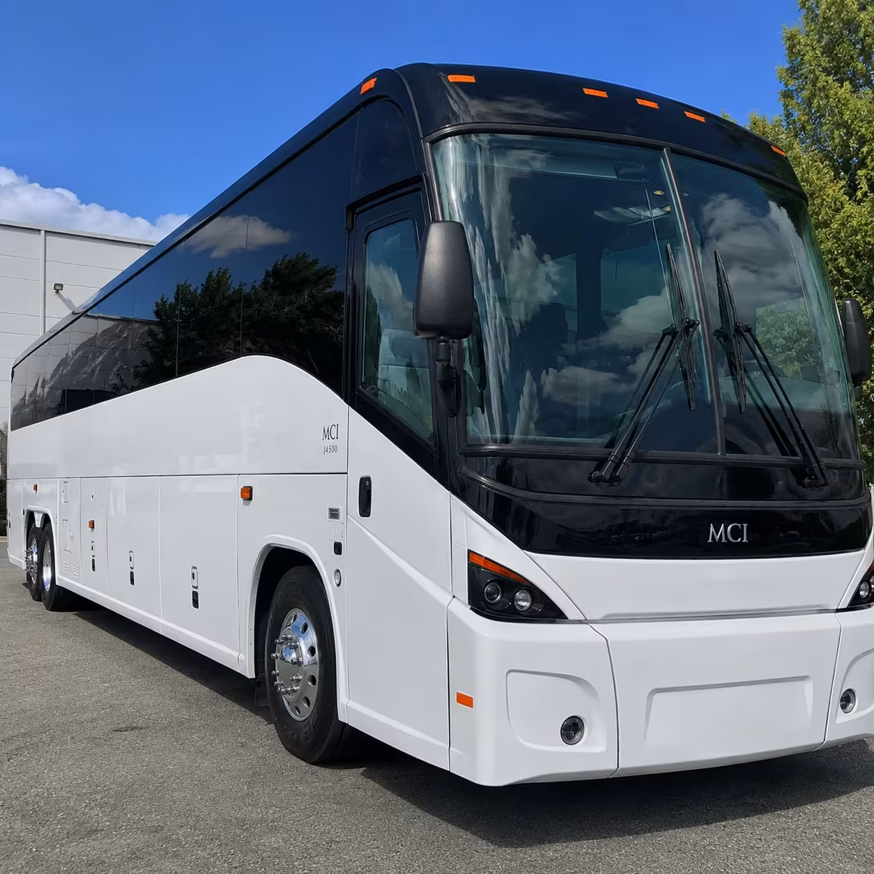 arlington charter bus rentals to dfw and love field airports