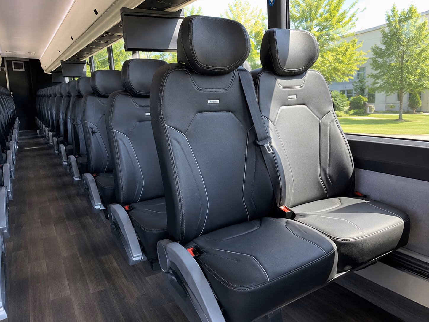 arlington charter buses for large prom groups