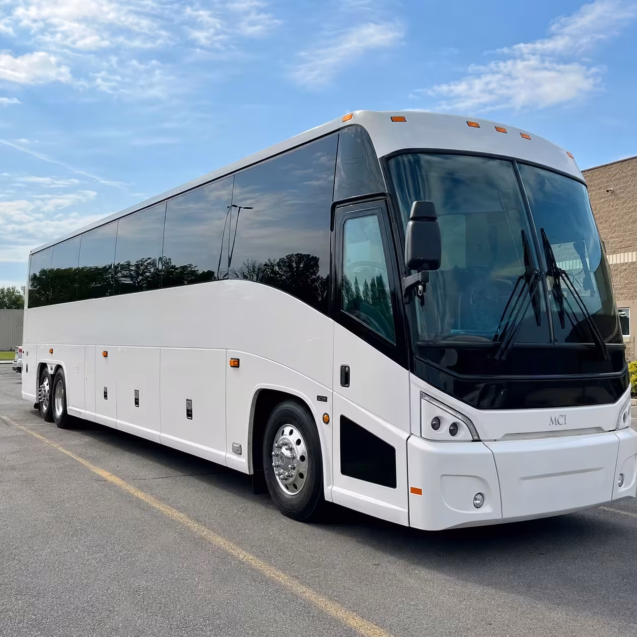 arlington shuttle buses to esports stadium and live music venues