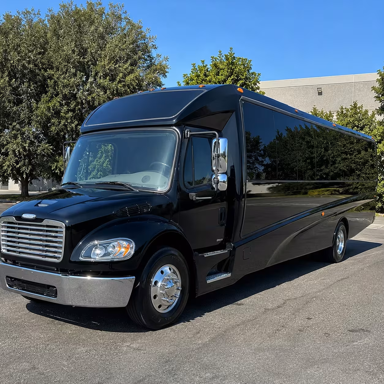 minibus and charter bus options for arlington employees