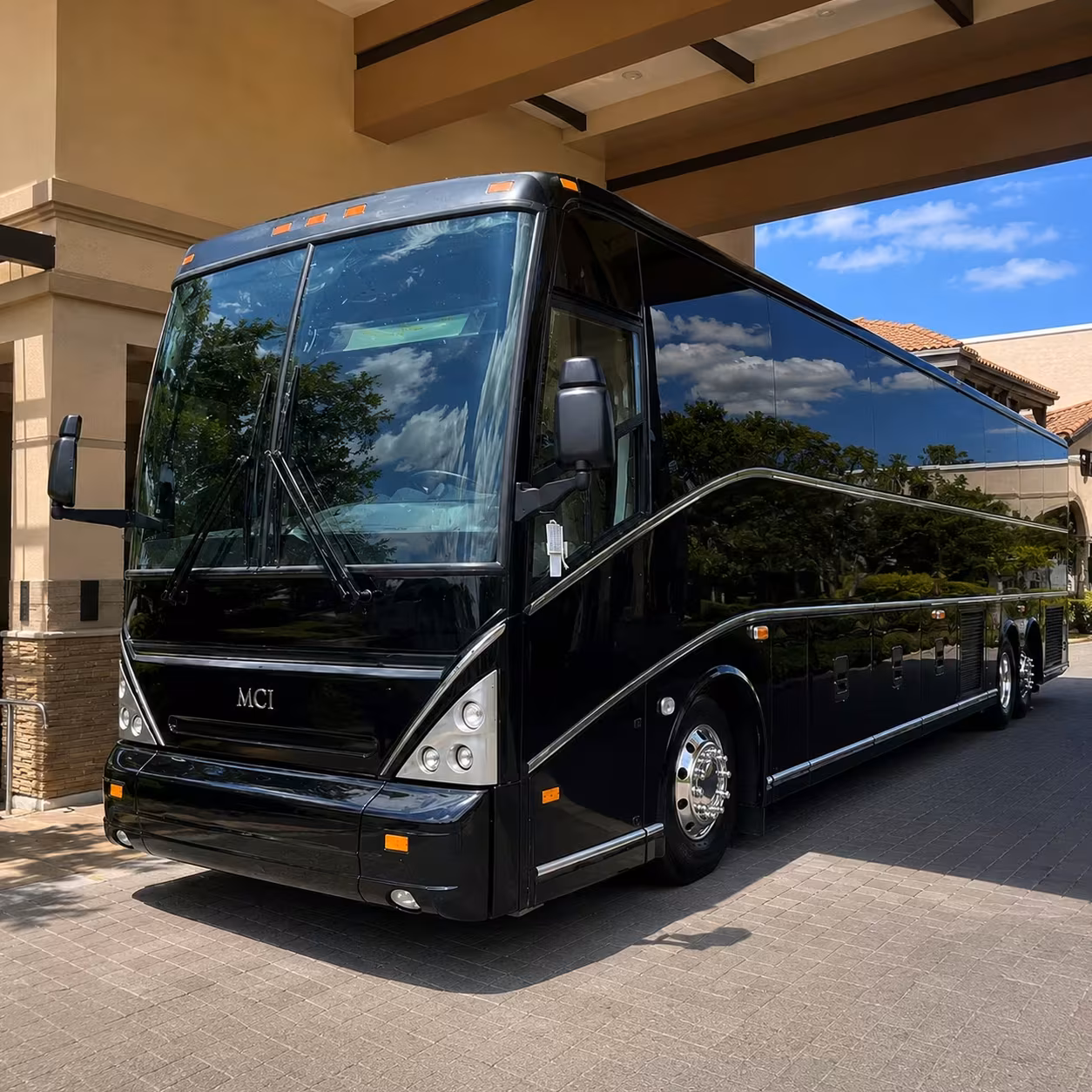 party buses for arlington concerts and the entertainment district